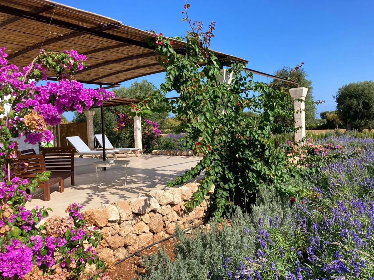 Boutique Hotel Masseria Sottomasi Savelletri Luaran gambar