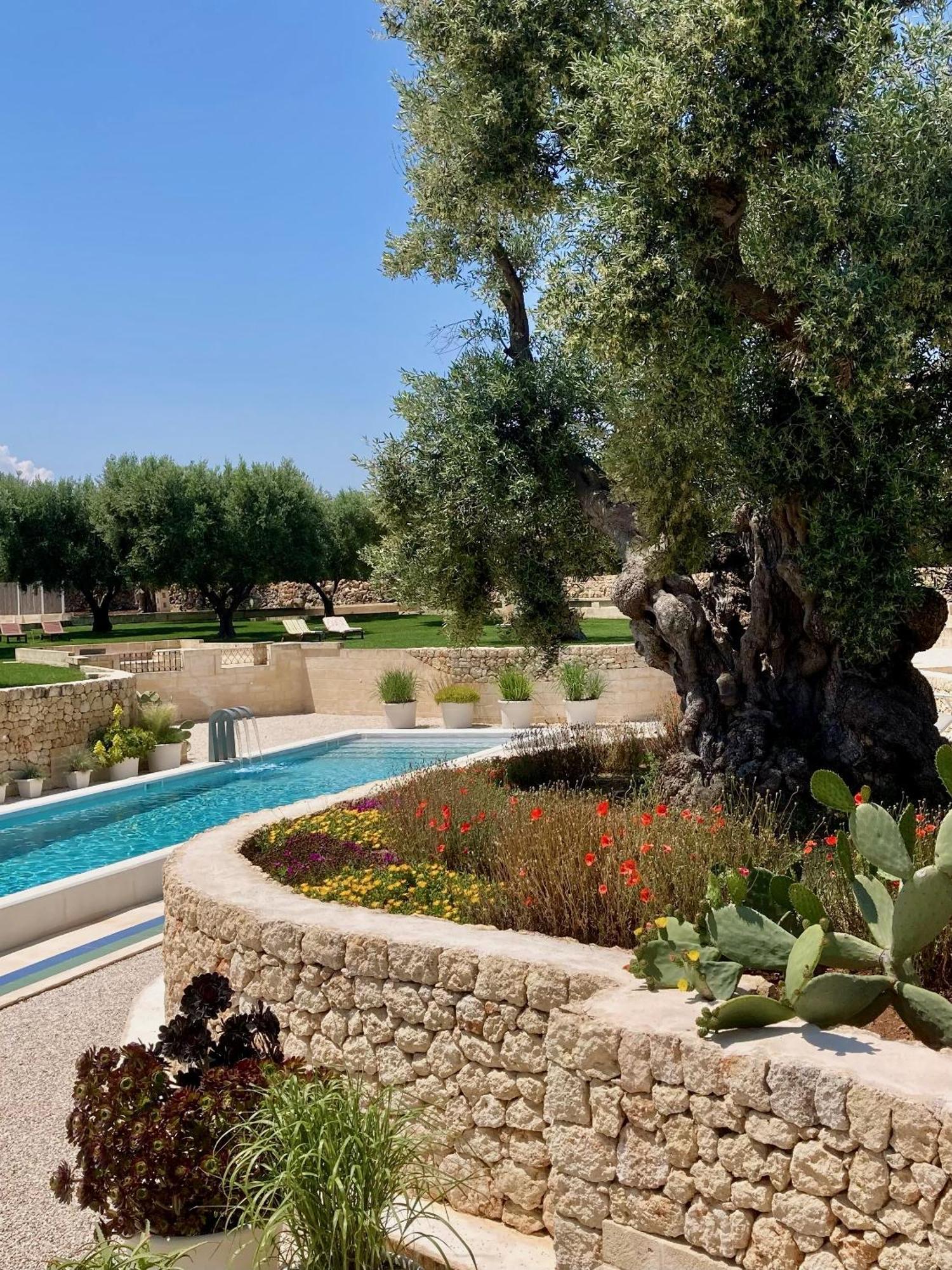 Boutique Hotel Masseria Sottomasi Savelletri Luaran gambar
