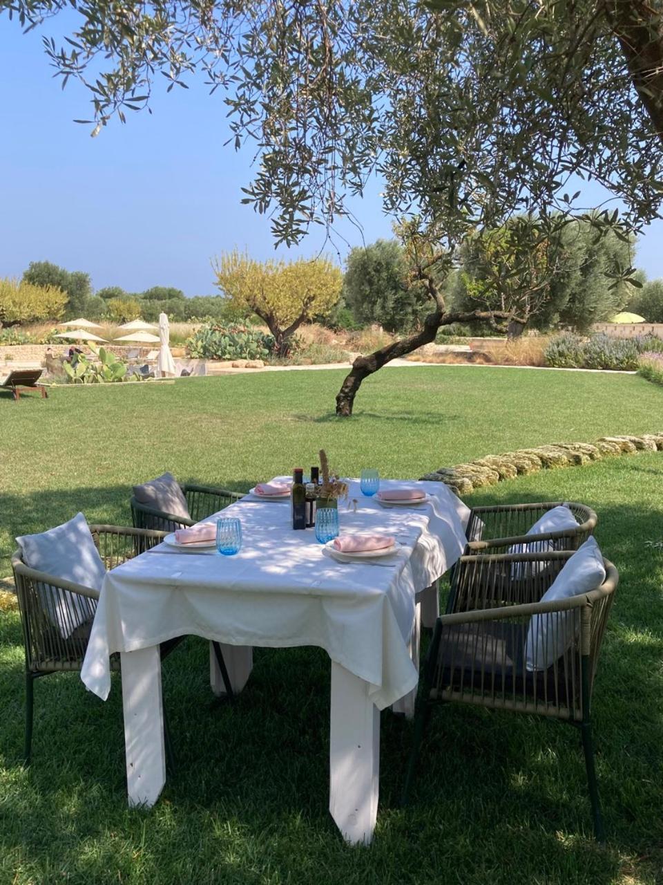 Boutique Hotel Masseria Sottomasi Savelletri Luaran gambar